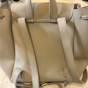 Elegant tan Leather Backpack